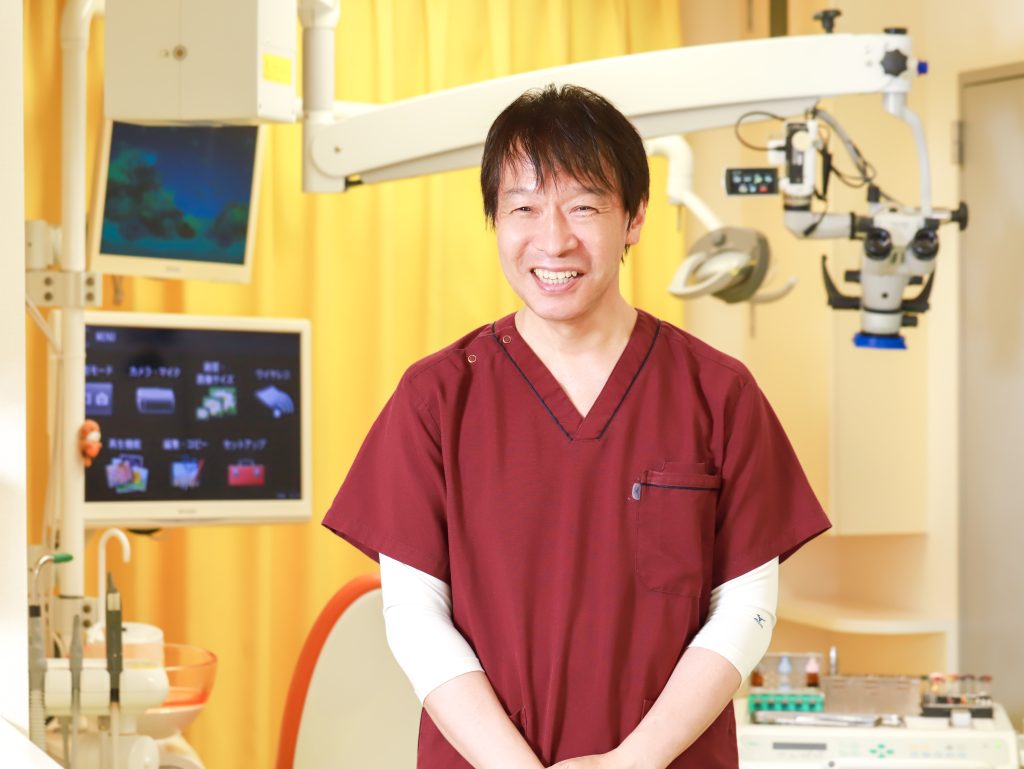 実績紹介　つつみ歯科医院　院長プロフィール写真