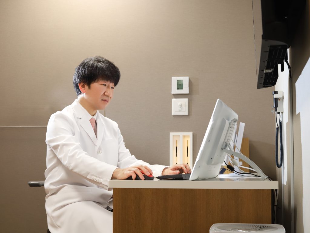 耳鼻咽喉科・頭頸部外科くまべクリニック様_病院・クリニック撮影