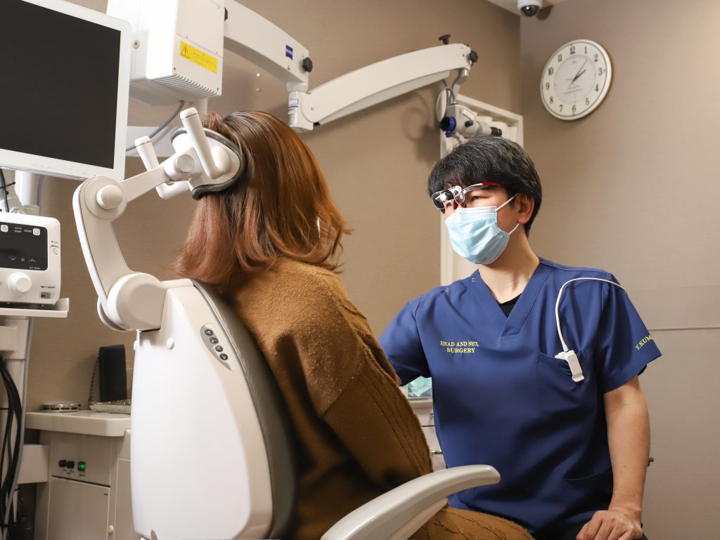 医師プロフィール写真・スタッフ・院内撮影
くまべクリニック様|医療機関撮影事例