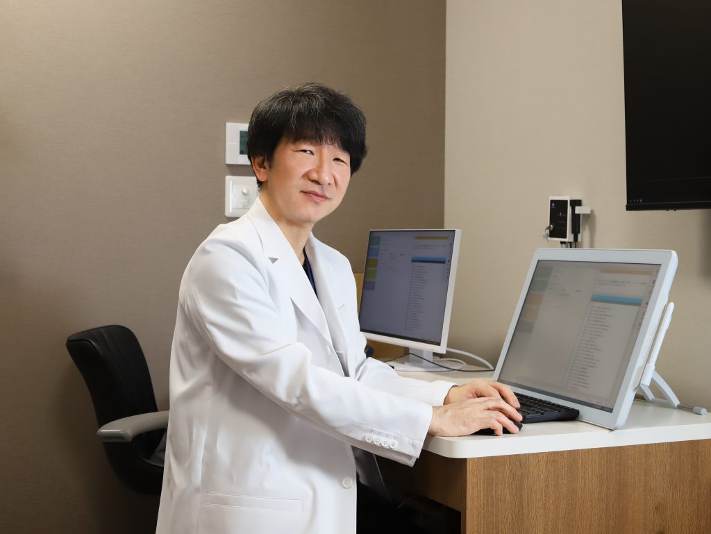 医師プロフィール写真・スタッフ・院内撮影
くまべクリニック様|医療機関撮影事例